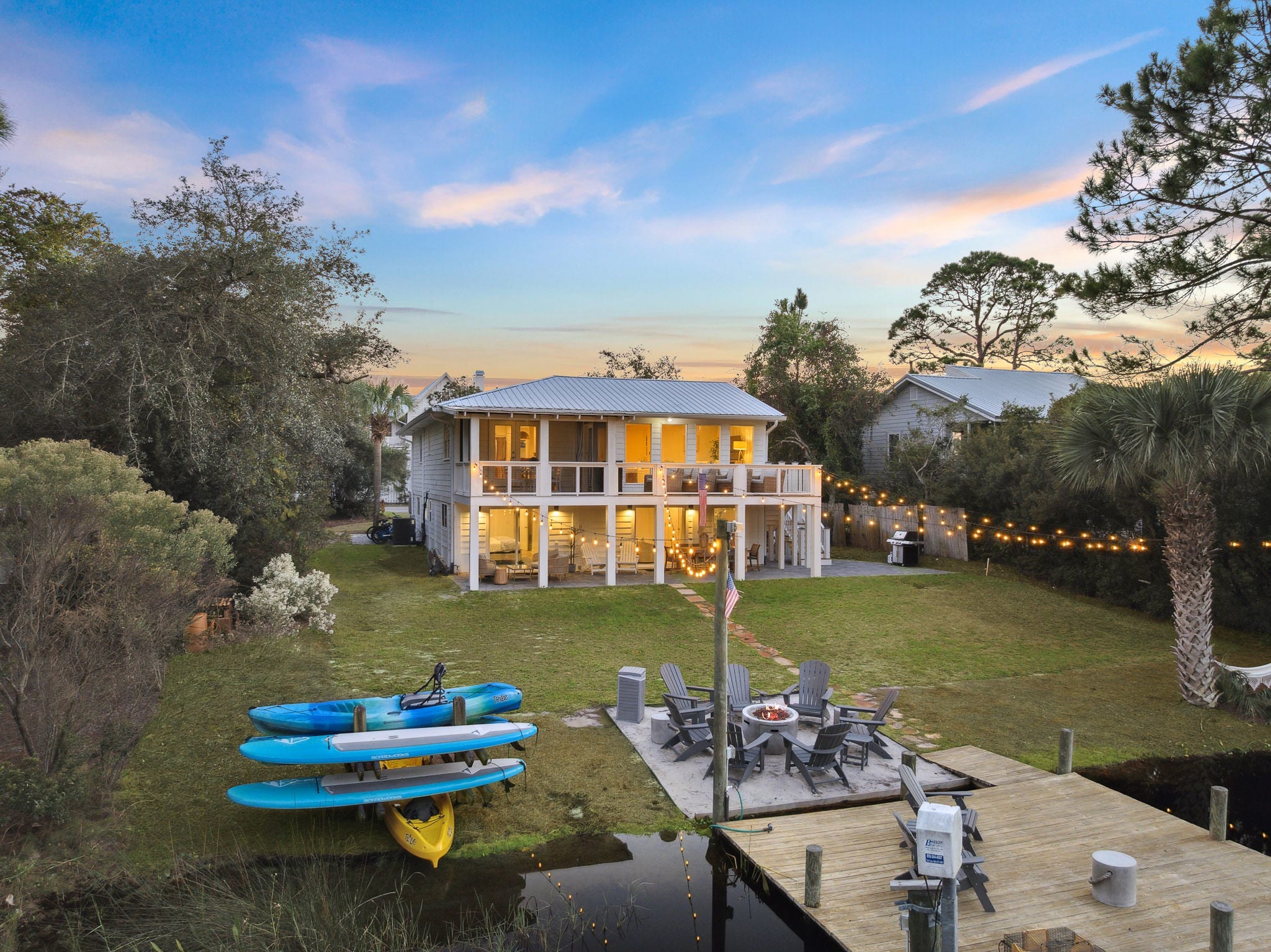 'All Our Summers' - Your Lake Front Oasis!