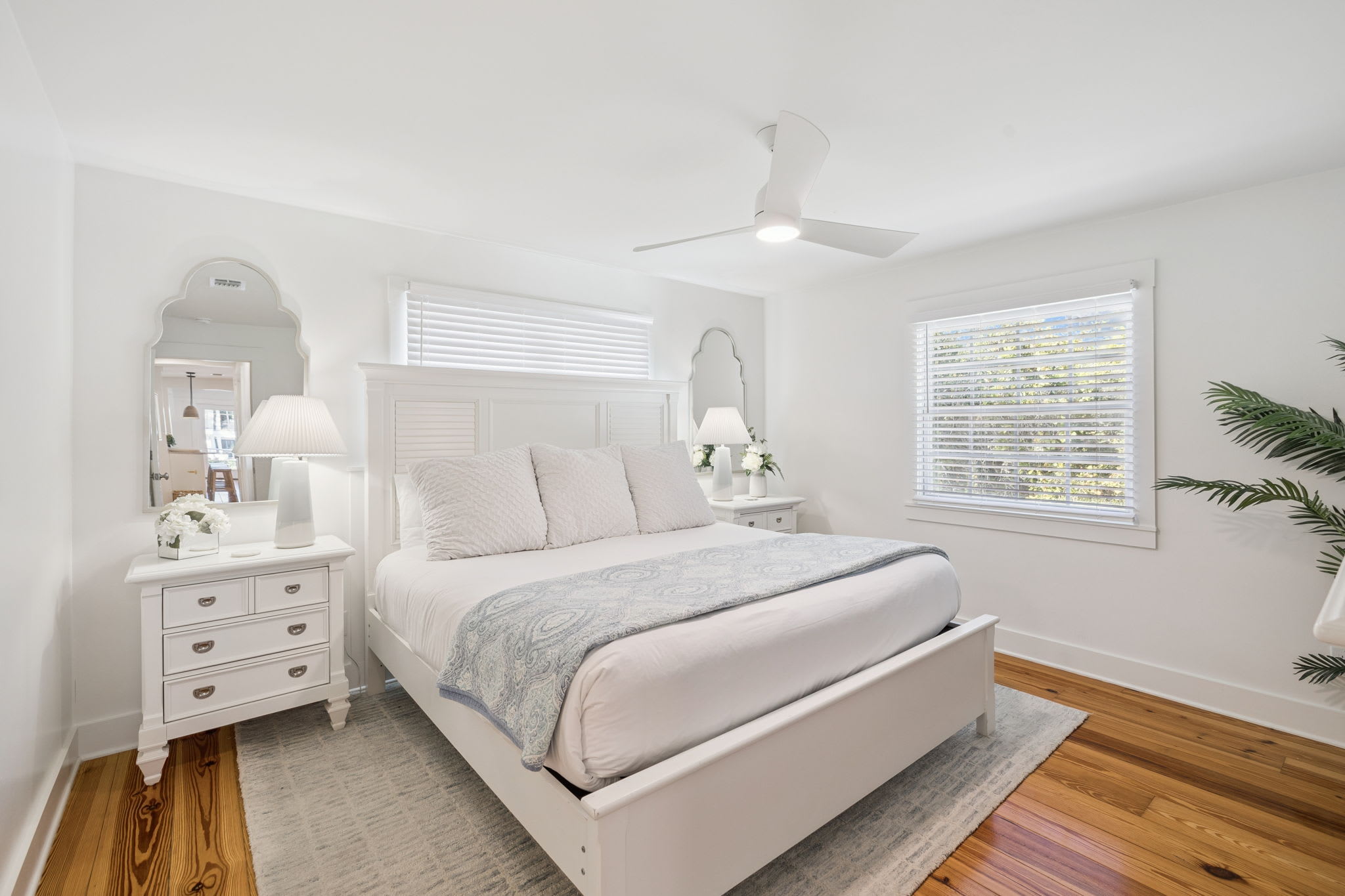 2nd Floor - Primary King Suite