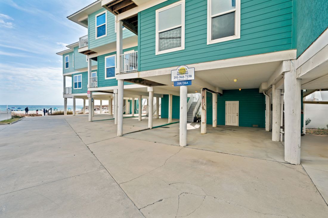 30 Two Little Lambs Exterior & Parking