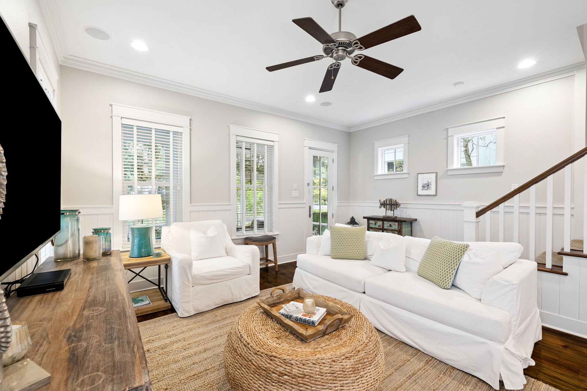 Enjoy Seamless Access to the Screened-Porch from the Living Area