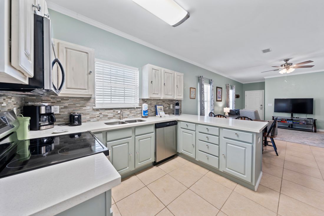 8 OB Villas Dockside Kitchen