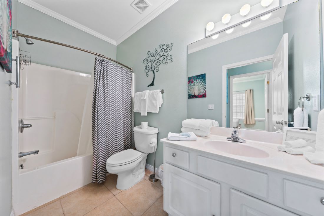 20 OB Villas Dockside Bathroom 2