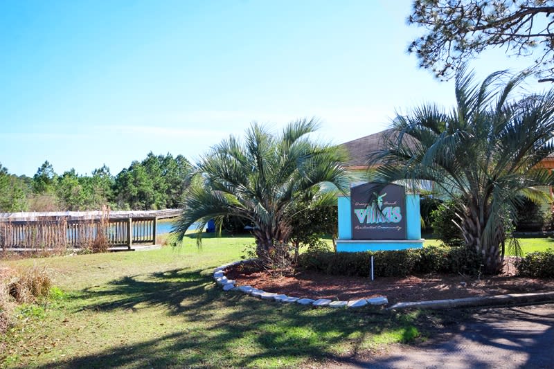 001 Community Entrance