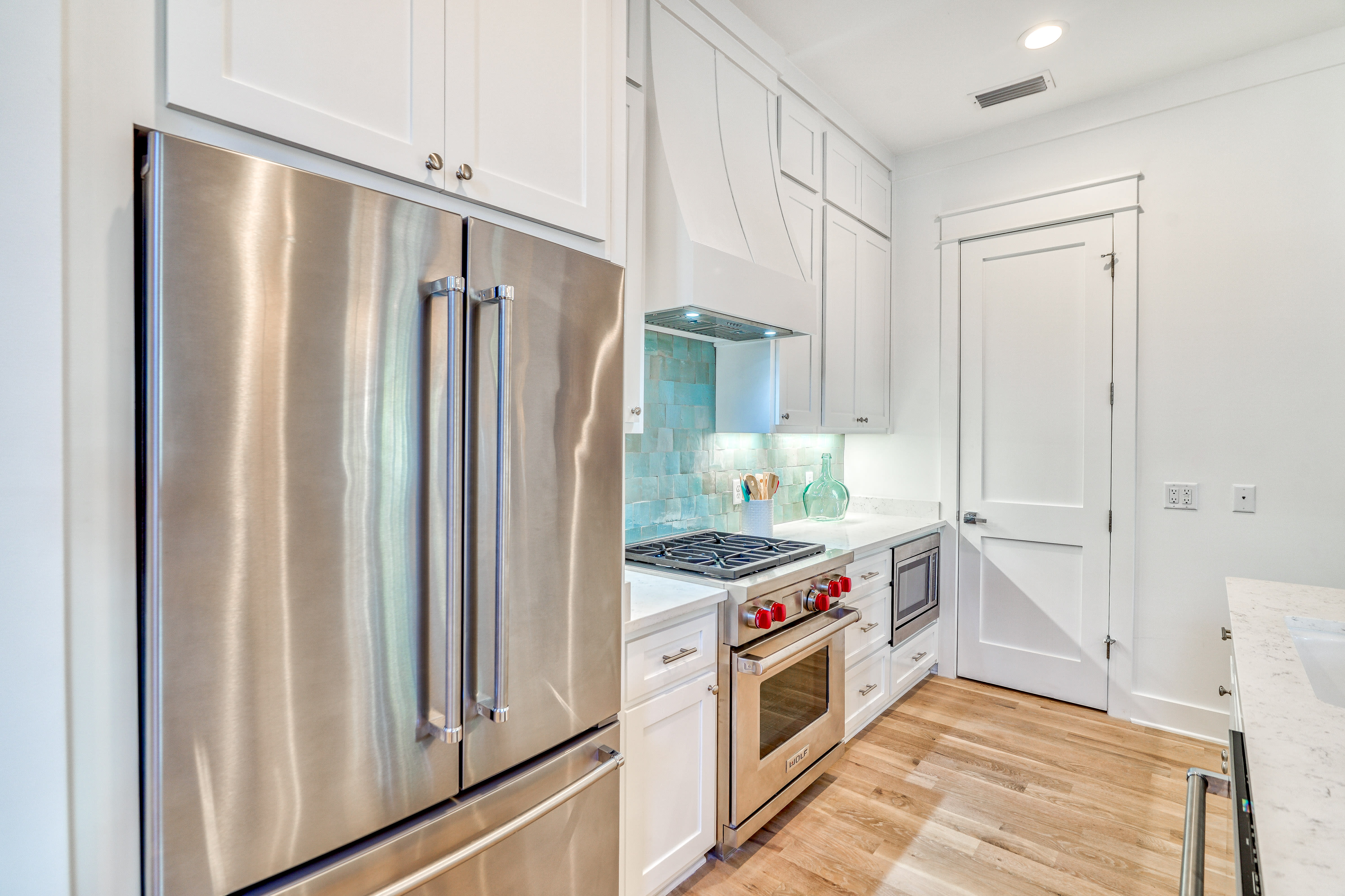 Fully Equipped Chef's Kitchen