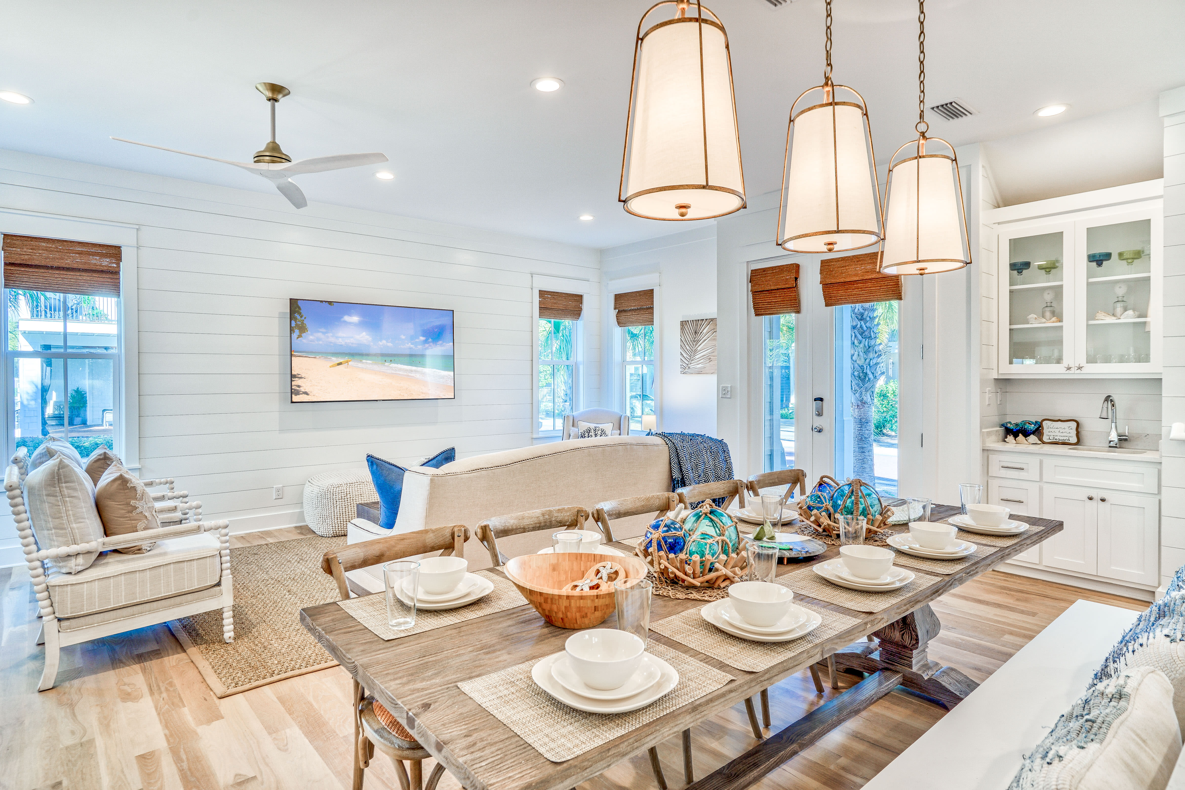 Entertain & Gather with Family & Friends!