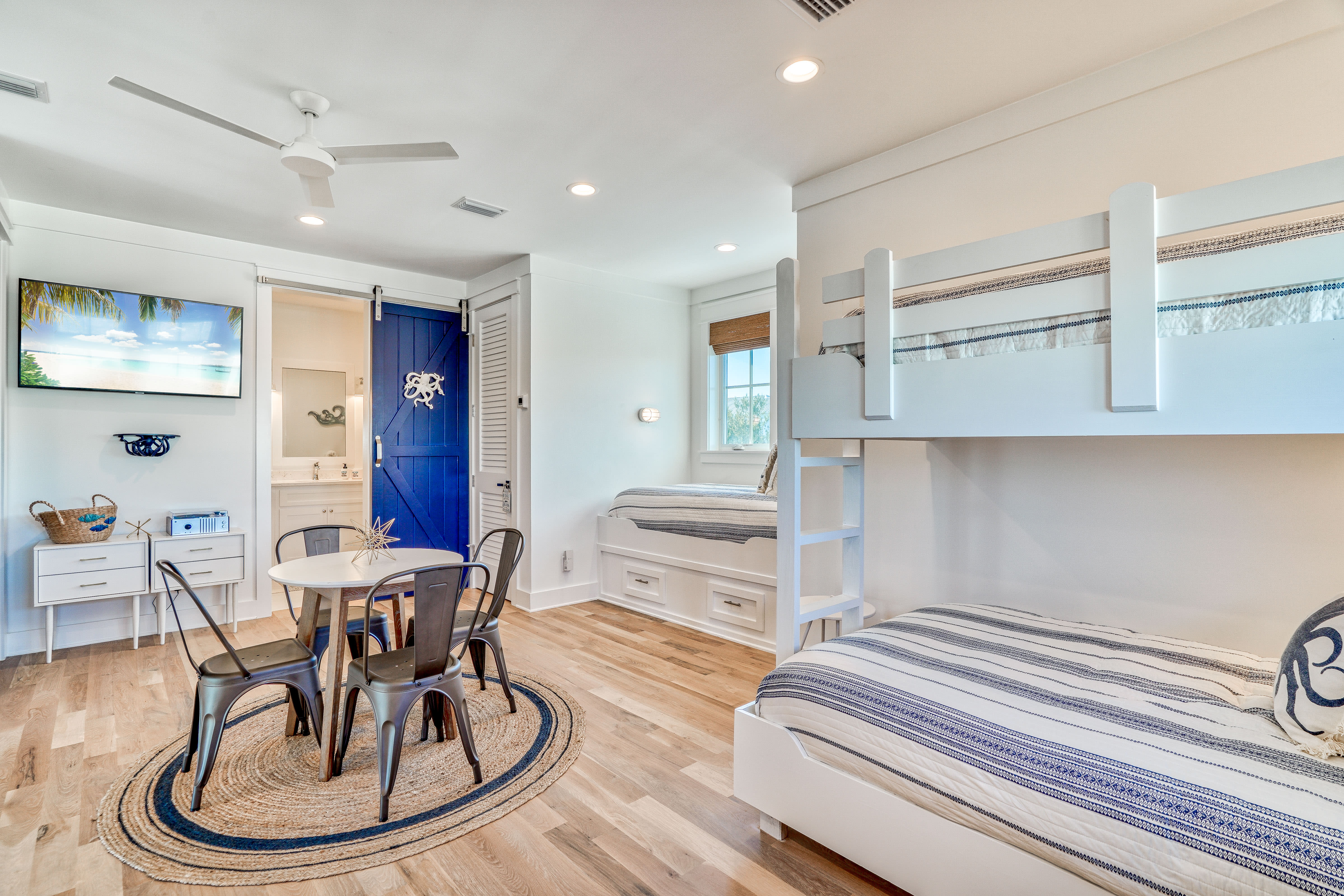 Bunk Room - Twin Daybed + Game Table