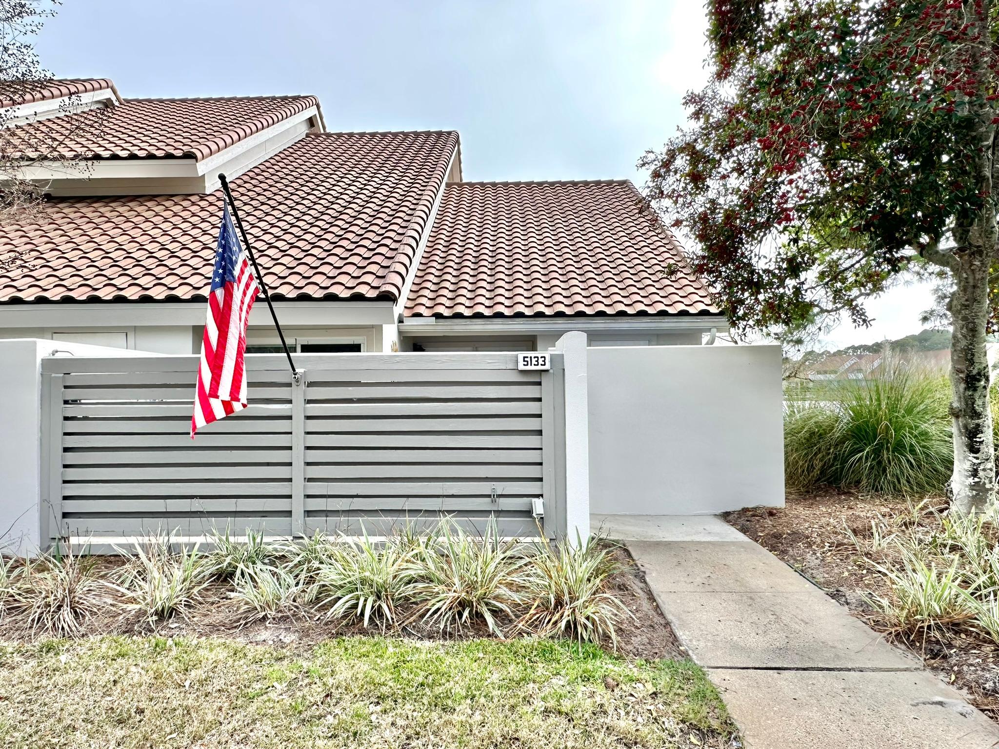 5133 Beachwalk Circle