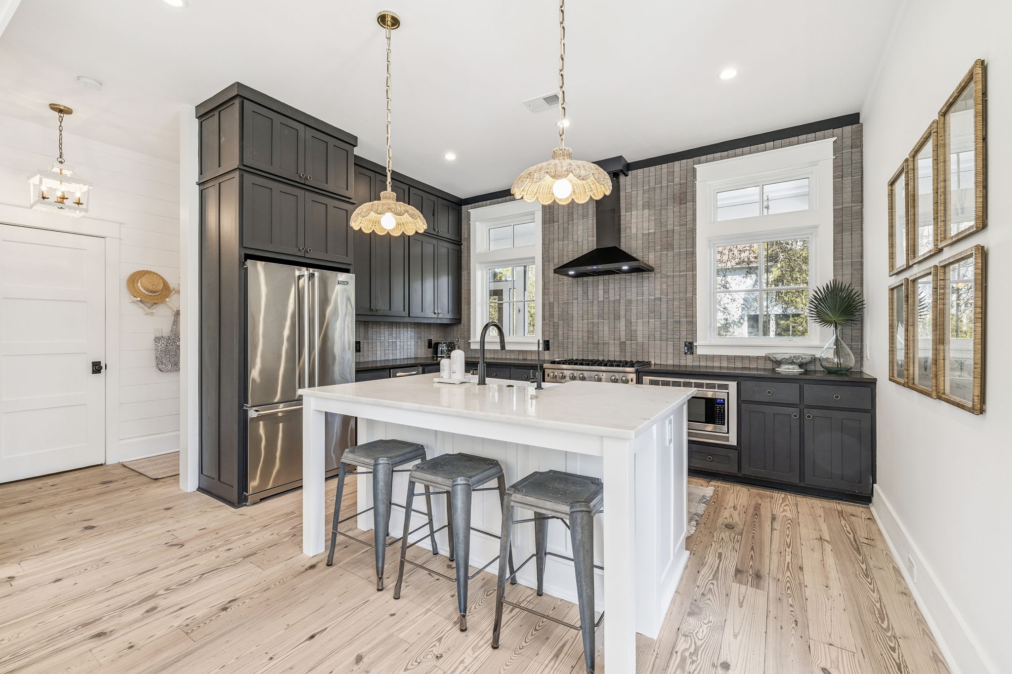 Fully Equipped Gourmet Chef's Kitchen