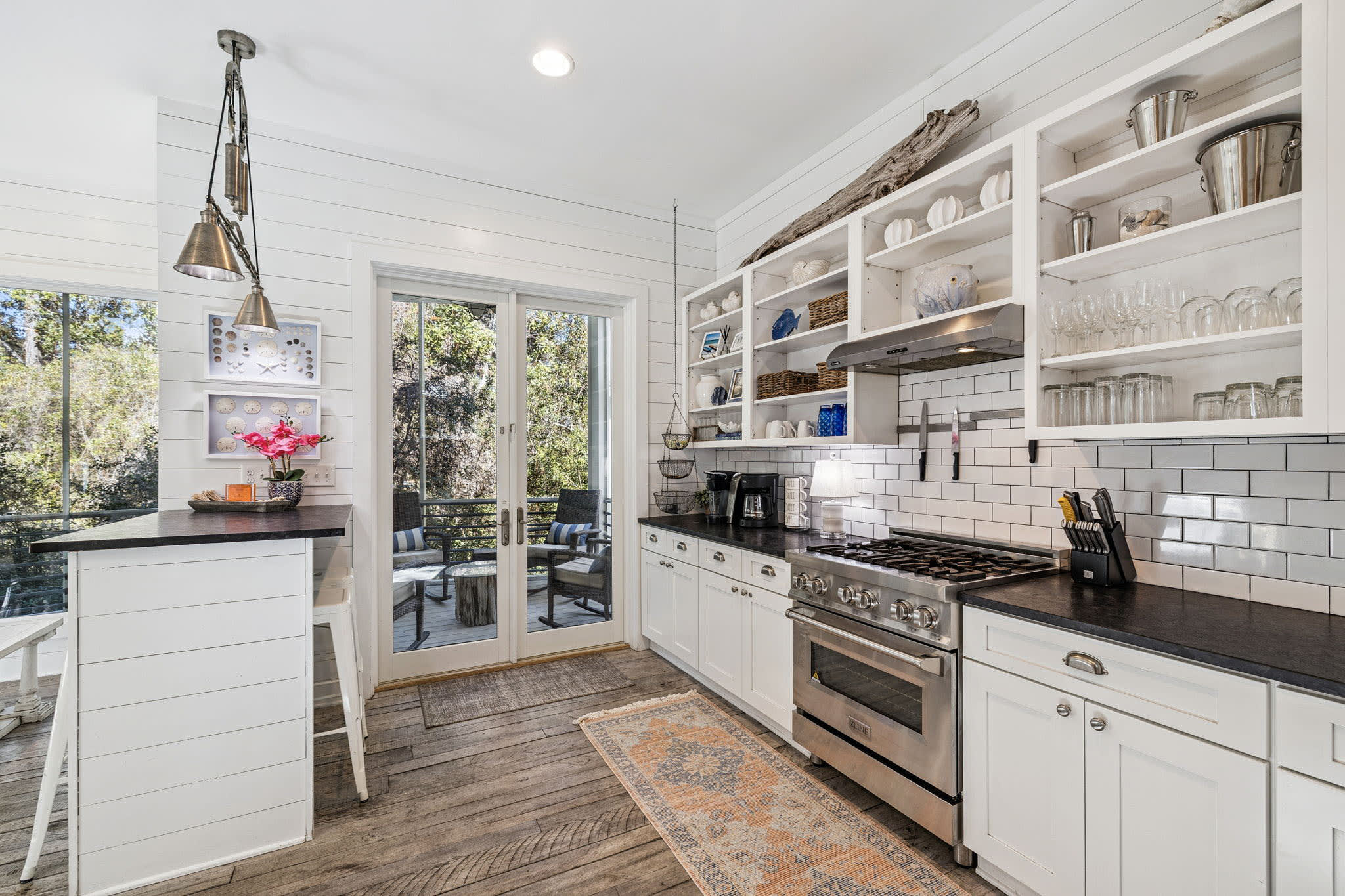 Fully Equipped with High-End Appliances!