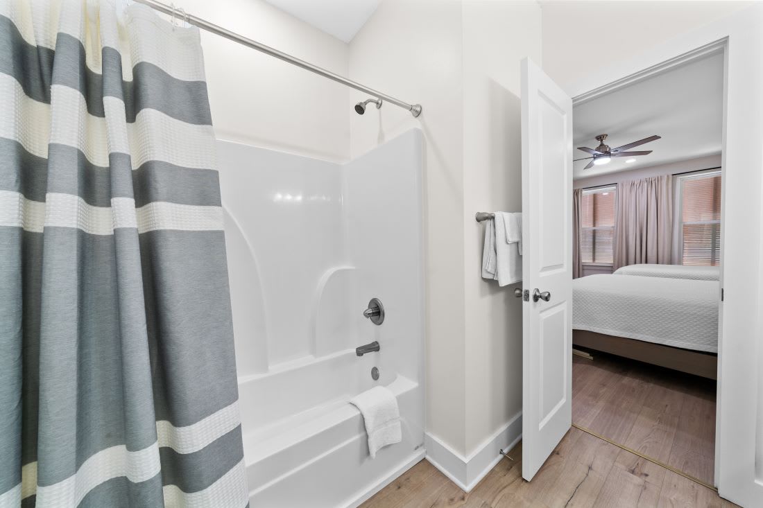 Lil J's Getaway Bathroom 2