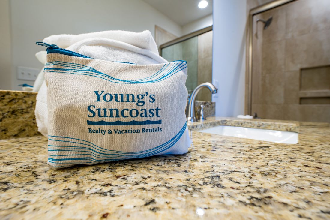 Summer Salt 3 Primary Bathroom