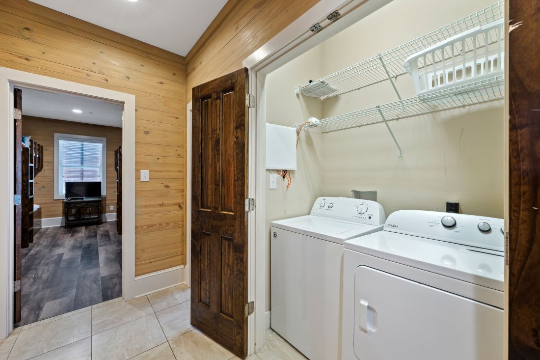 Summer Salt 3 Full Size Washer + Dryer