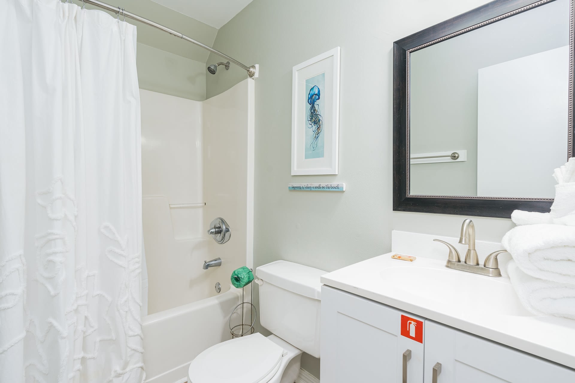 Wanderlust Bathroom 2