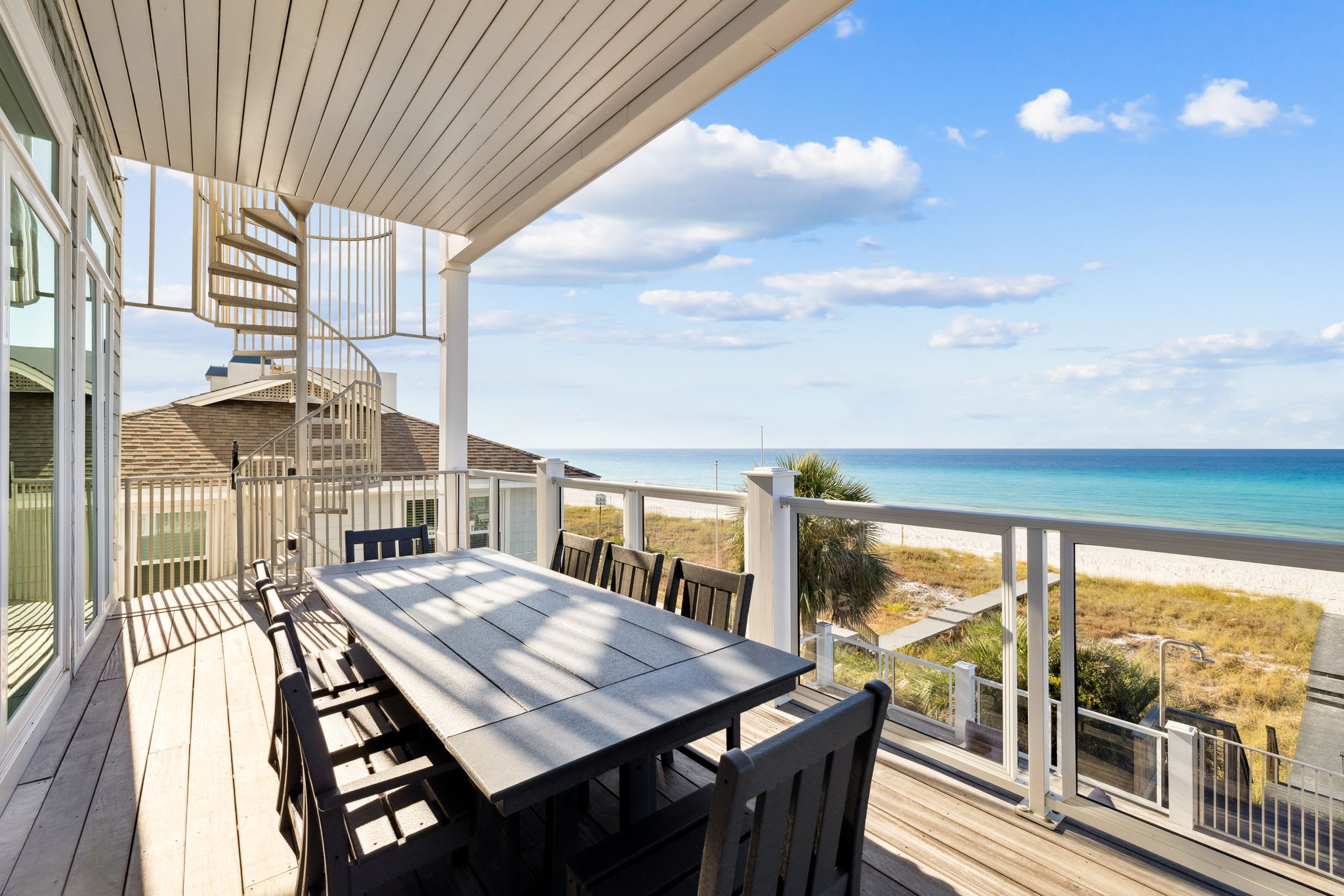Enjoy Al Fresco Dining for 8 on the Balcony!