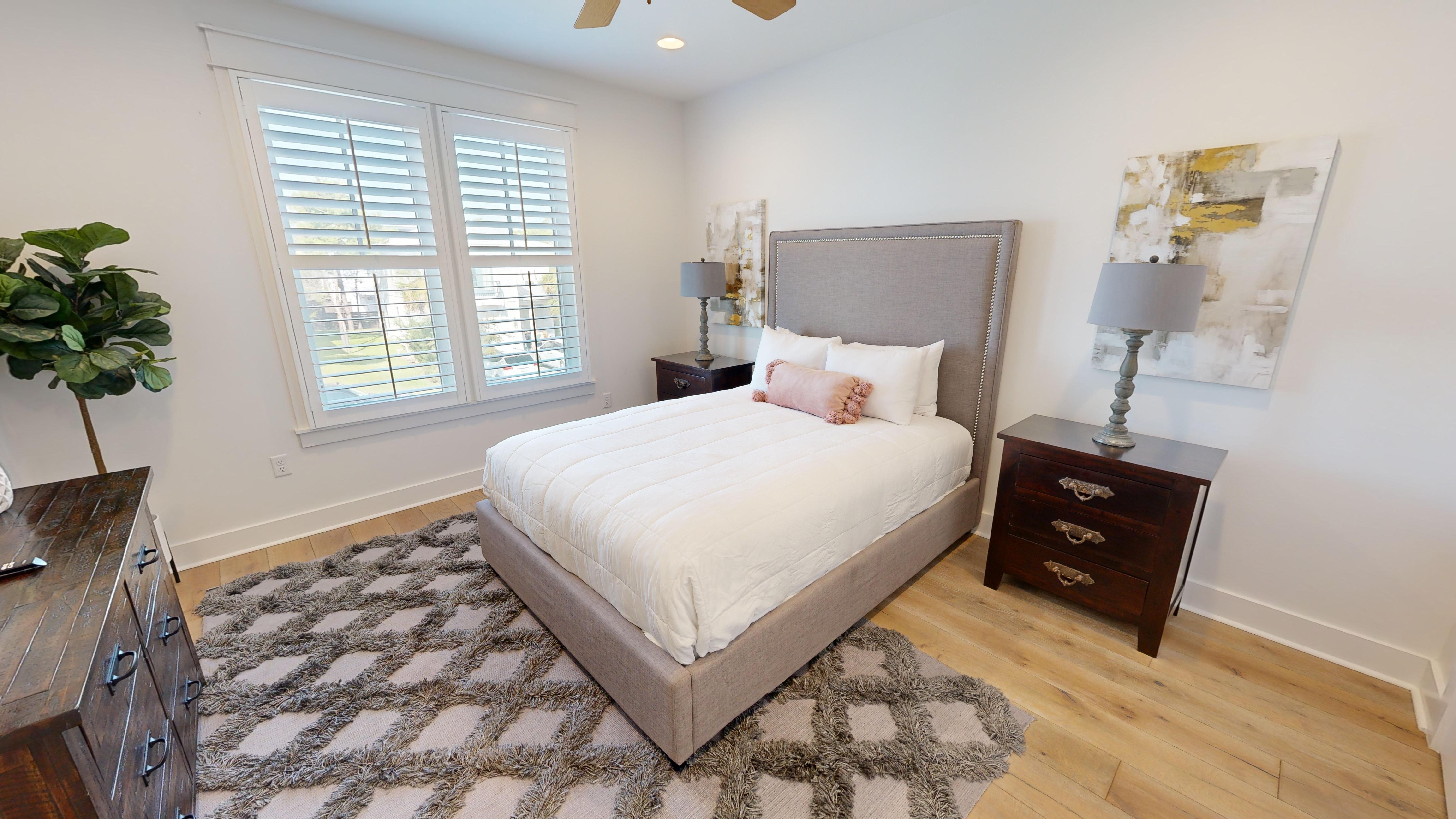 Guest Bedroom 2 (2nd Floor)