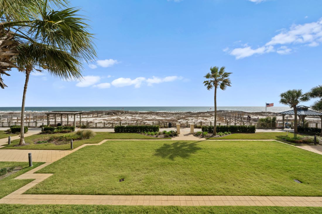 21 Beach Club 208C View