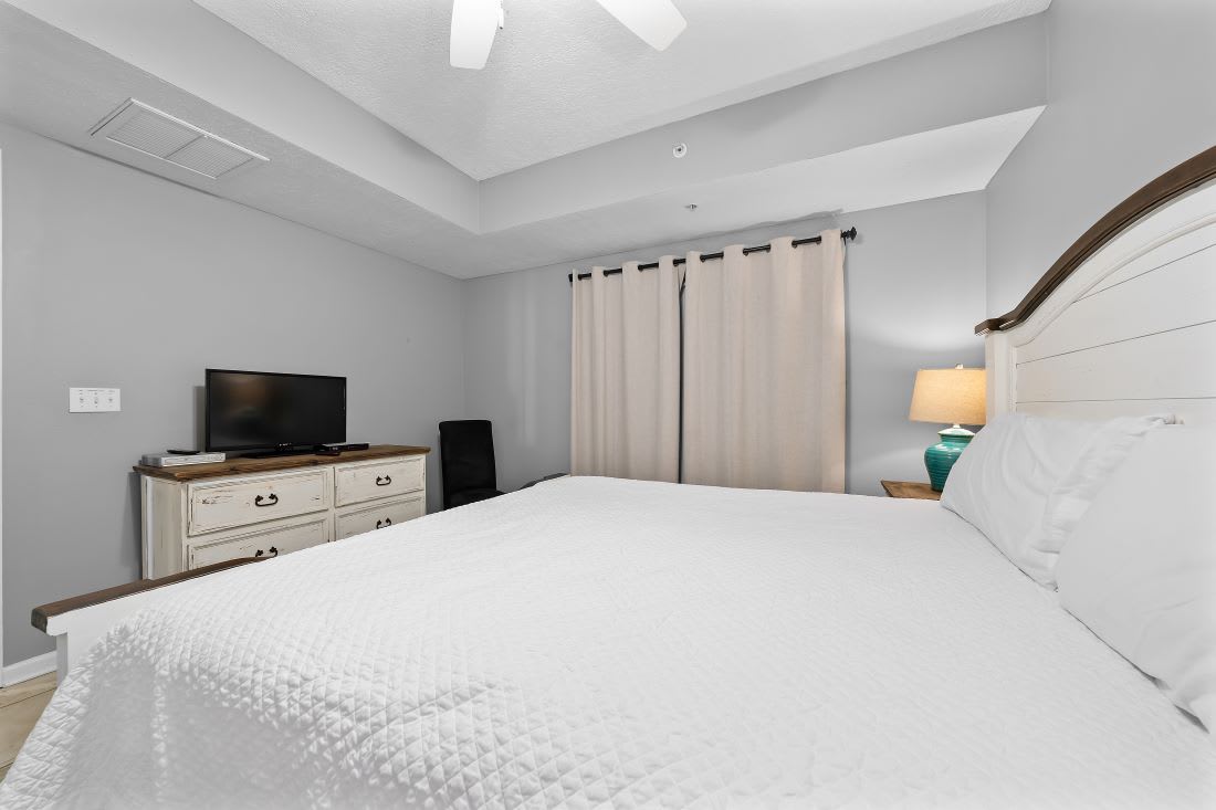 21 Colonnades 1202 Bedroom 3