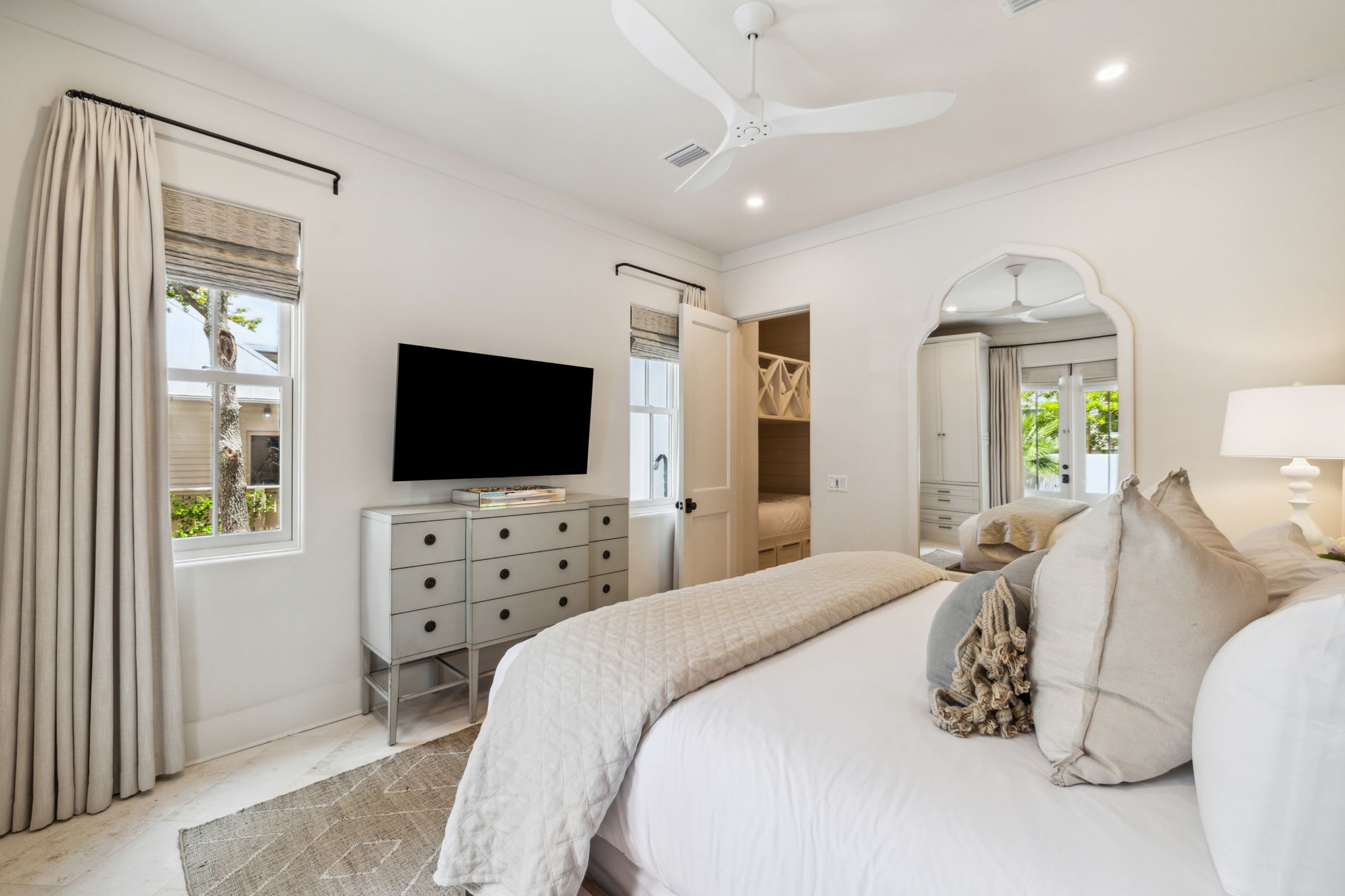 Primary King Suite - Flat-Screen TV & Bunk Nook for Extra Sleeping Arrangements