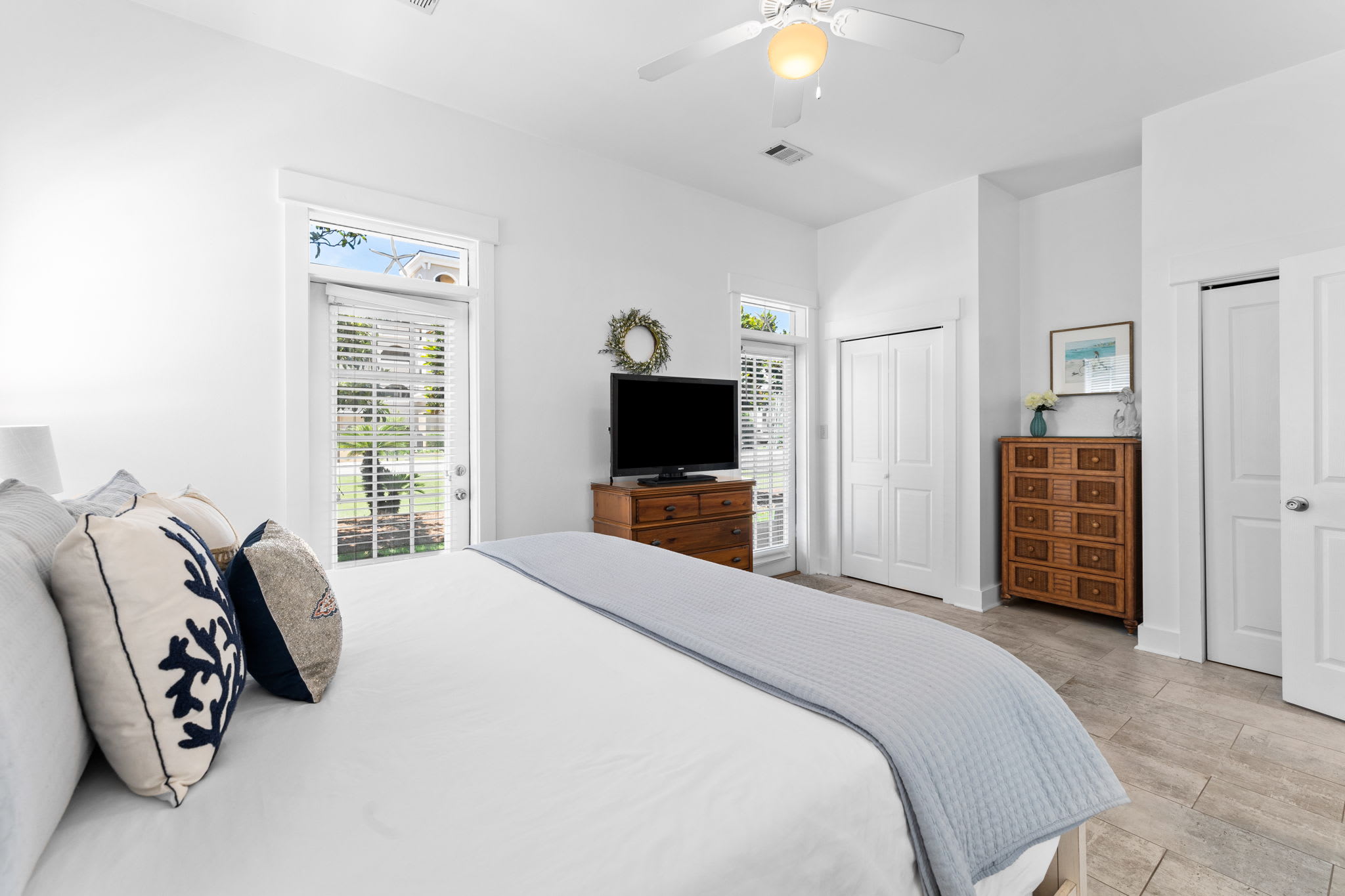 Primary King Suite - Patio Access + Flat-Screen TV