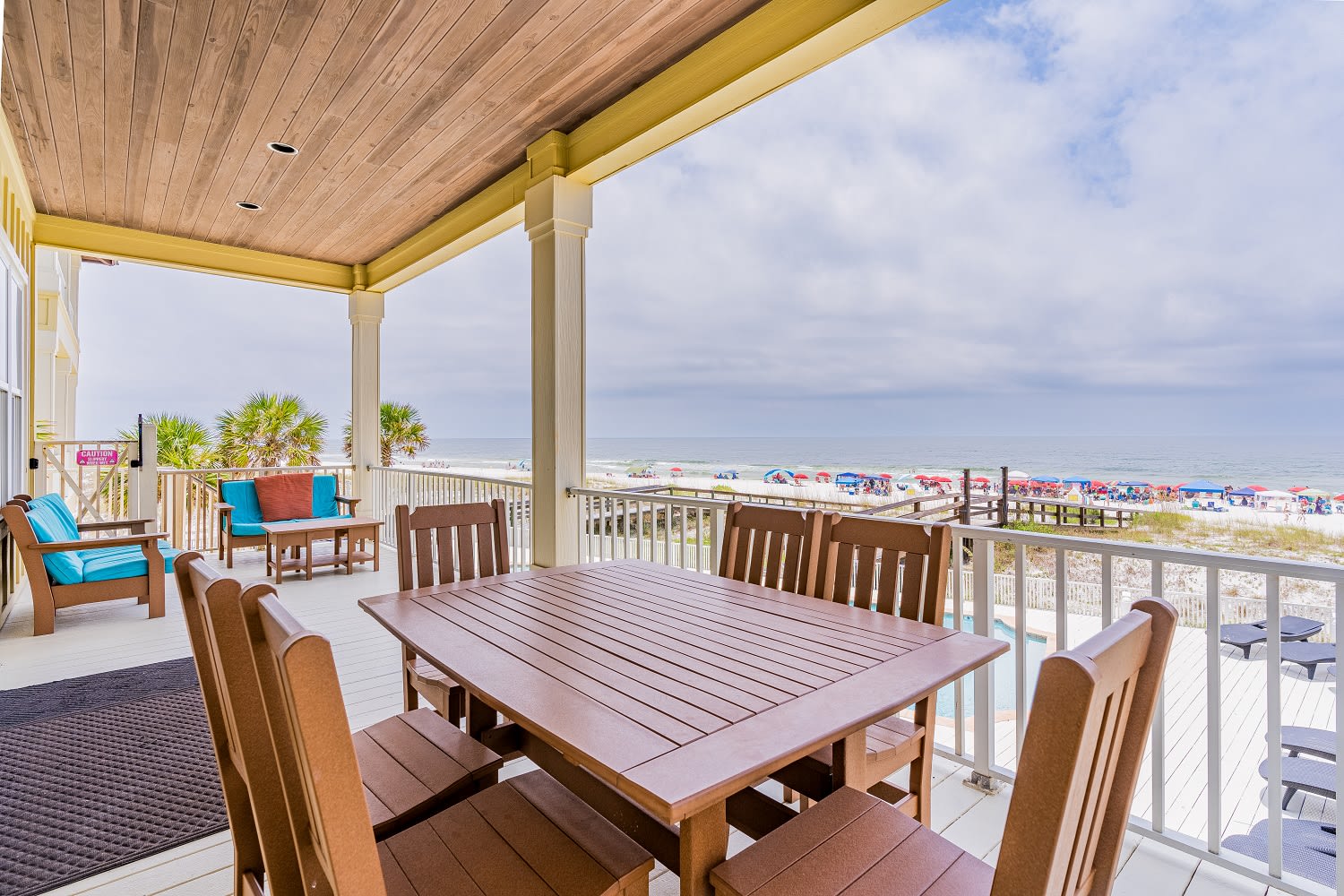 Summer Salt West 1st Floor Deck Dining for 6