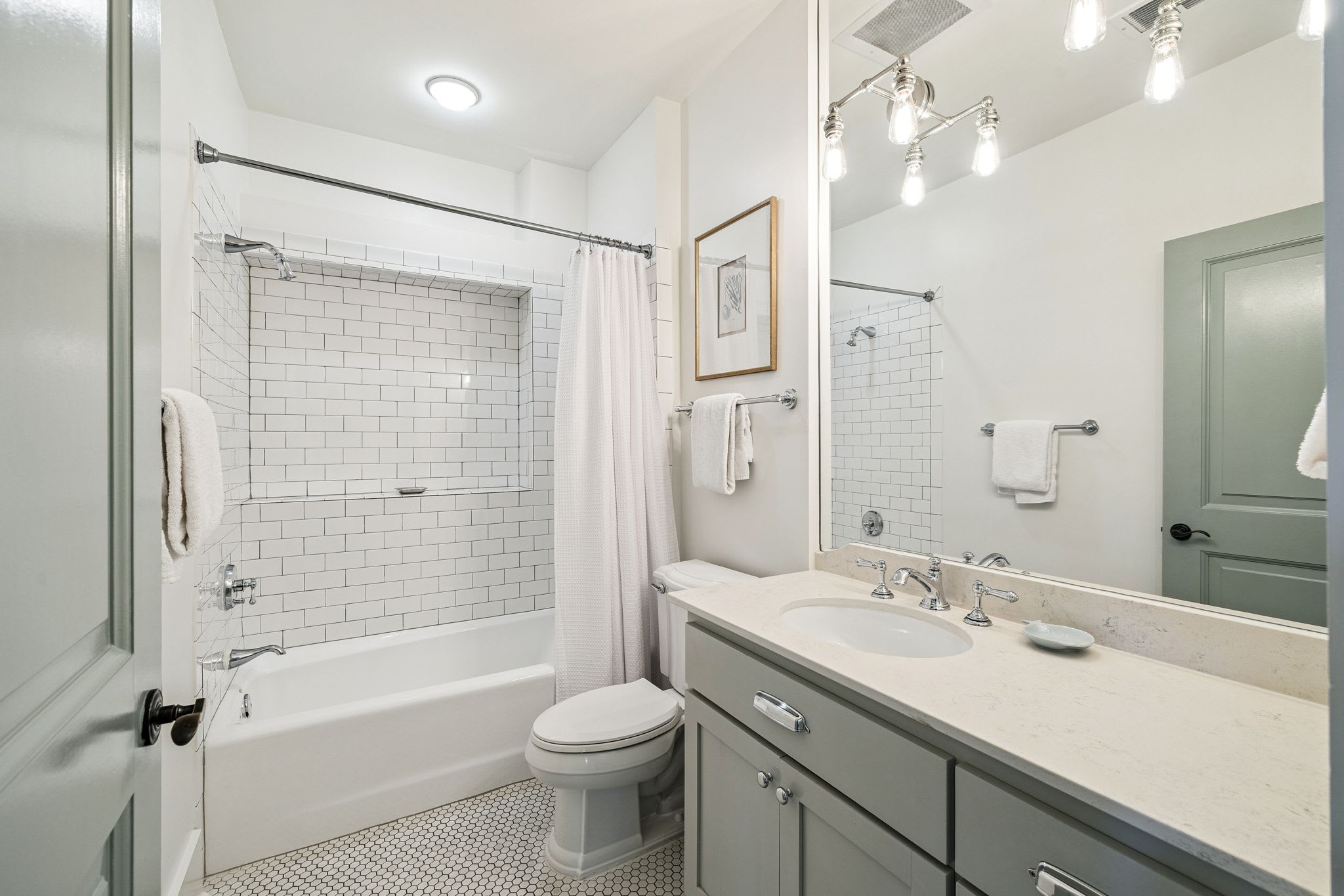 Guest Bathroom - Single Vanity + Shower/Tub Combo