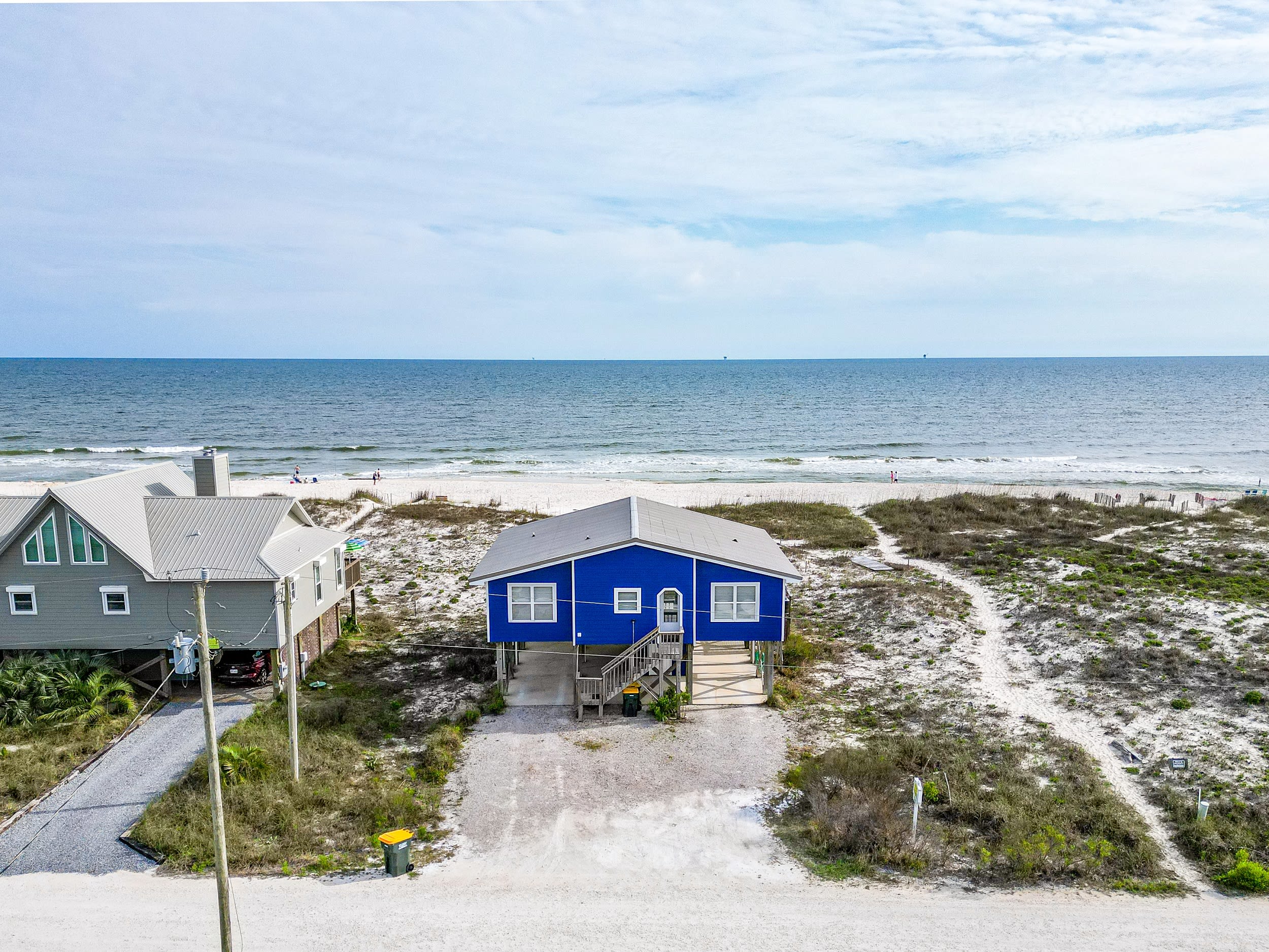 Cabana Beach House Exterior from Driveway
