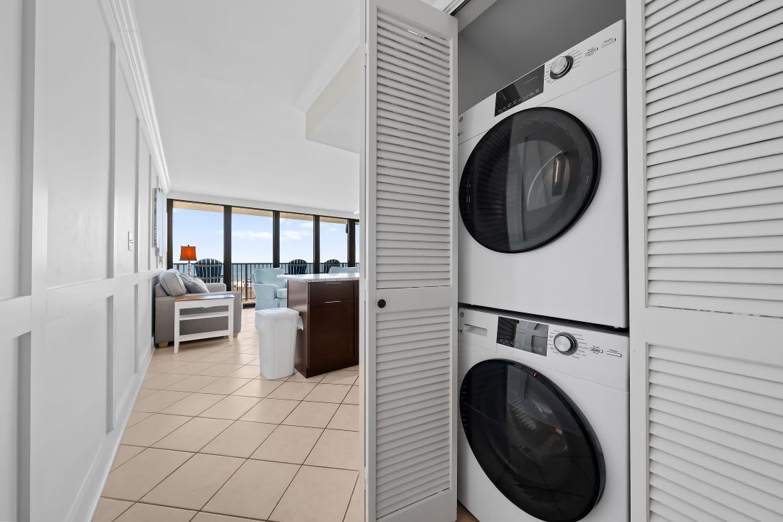 20 Island Winds 280 Laundry