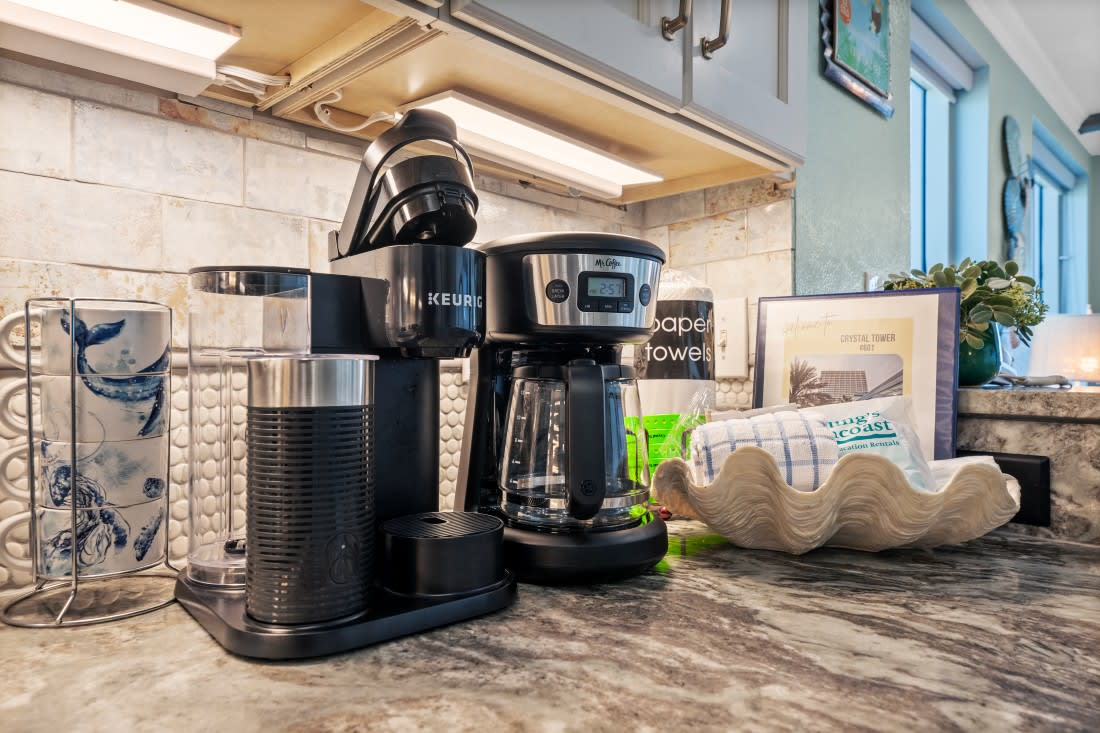 12 Crystal Tower 601 Kitchen