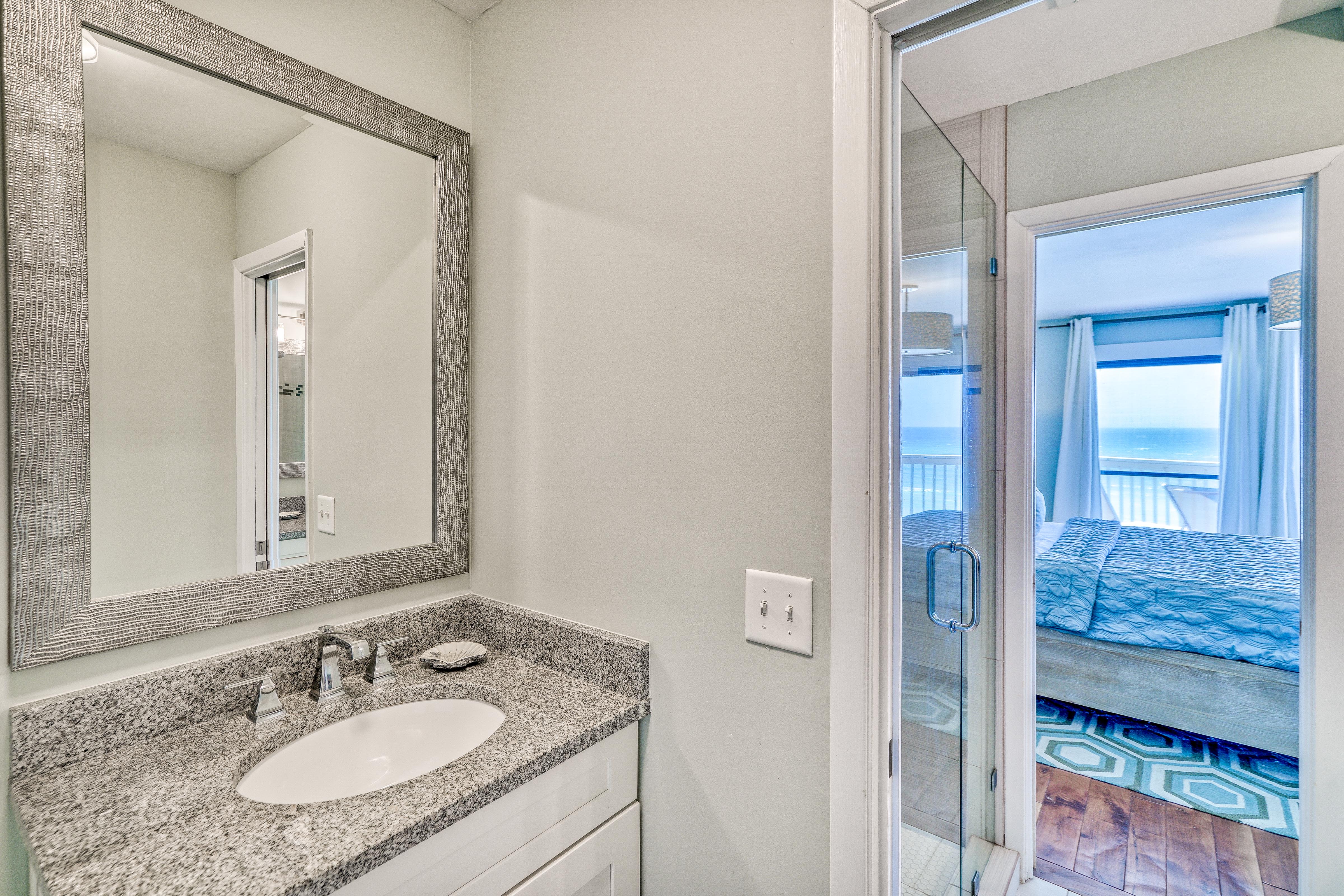 Primary En Suite - Two Sinks