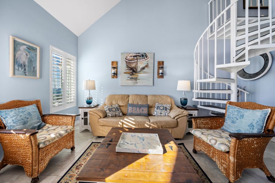 2 Grand Beach Penthouse 3 Living Room