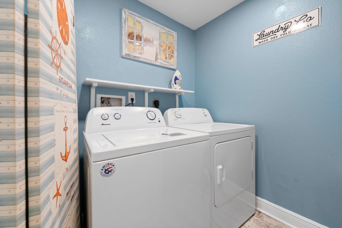 22 Crystal Tower 601 Laundry Room