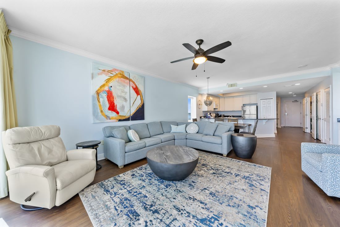 3 San Carlos 409 Living Room