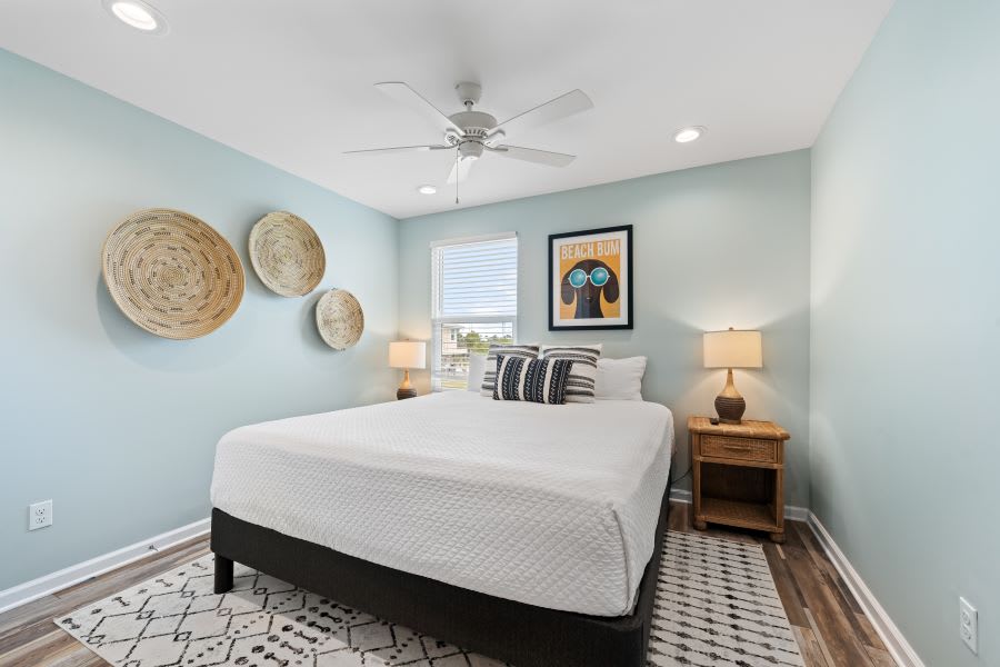 Take It EZ Bedroom 2