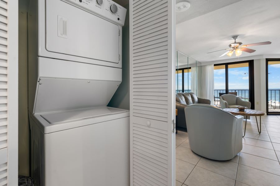 15 PHIII3025 LAUNDRY