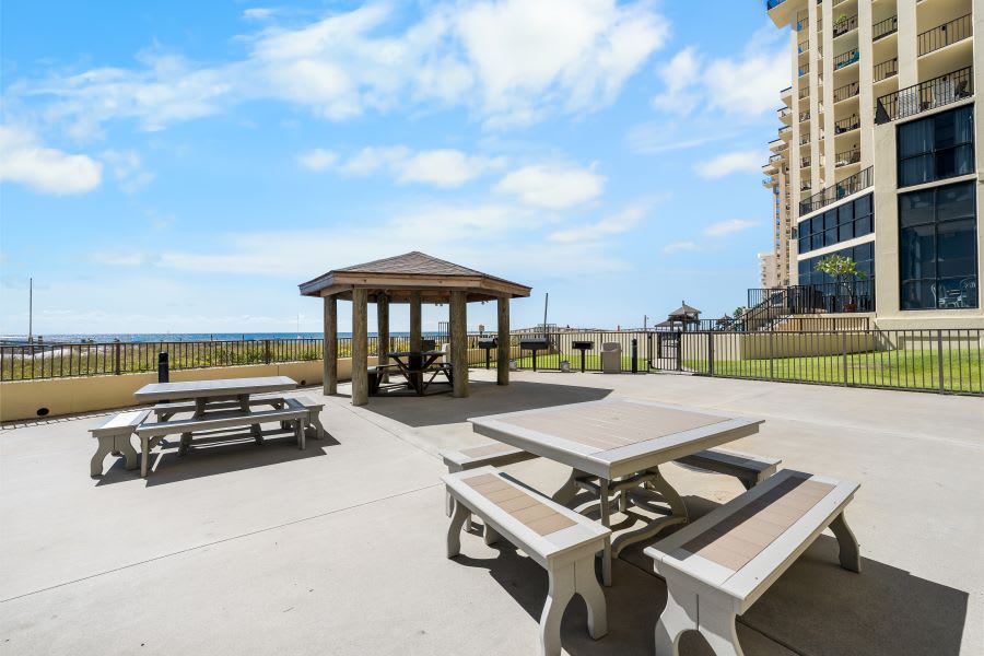 15 PHIII PICNIC AREA