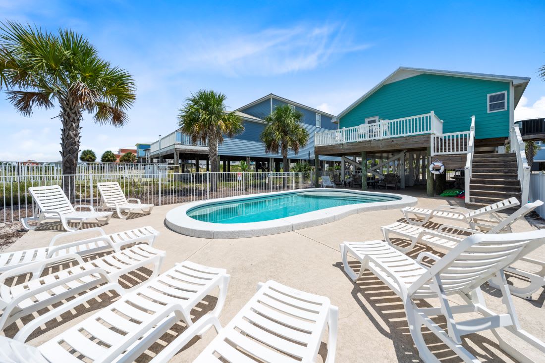 4 Shore Private Pool