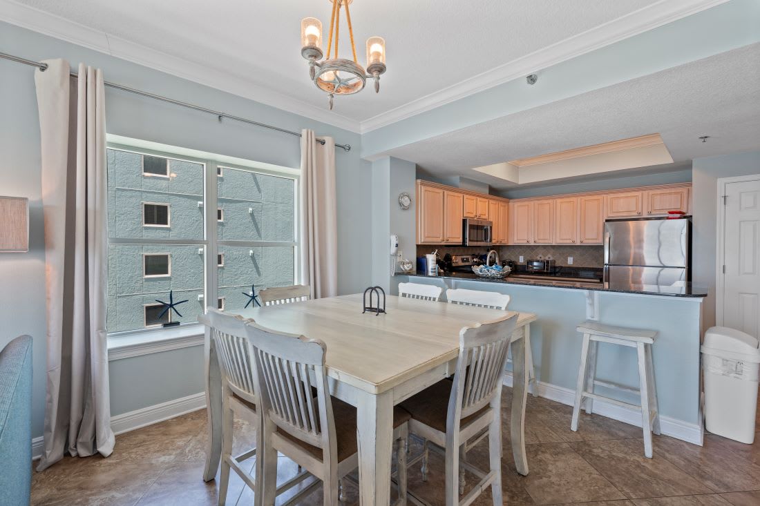 9 Crystal Shores West 108 Dining Area