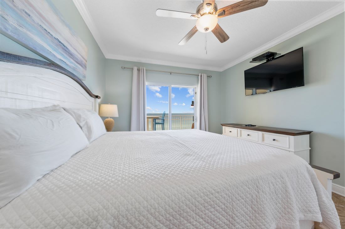 15 Crystal Shores West 108 Primary Bedroom