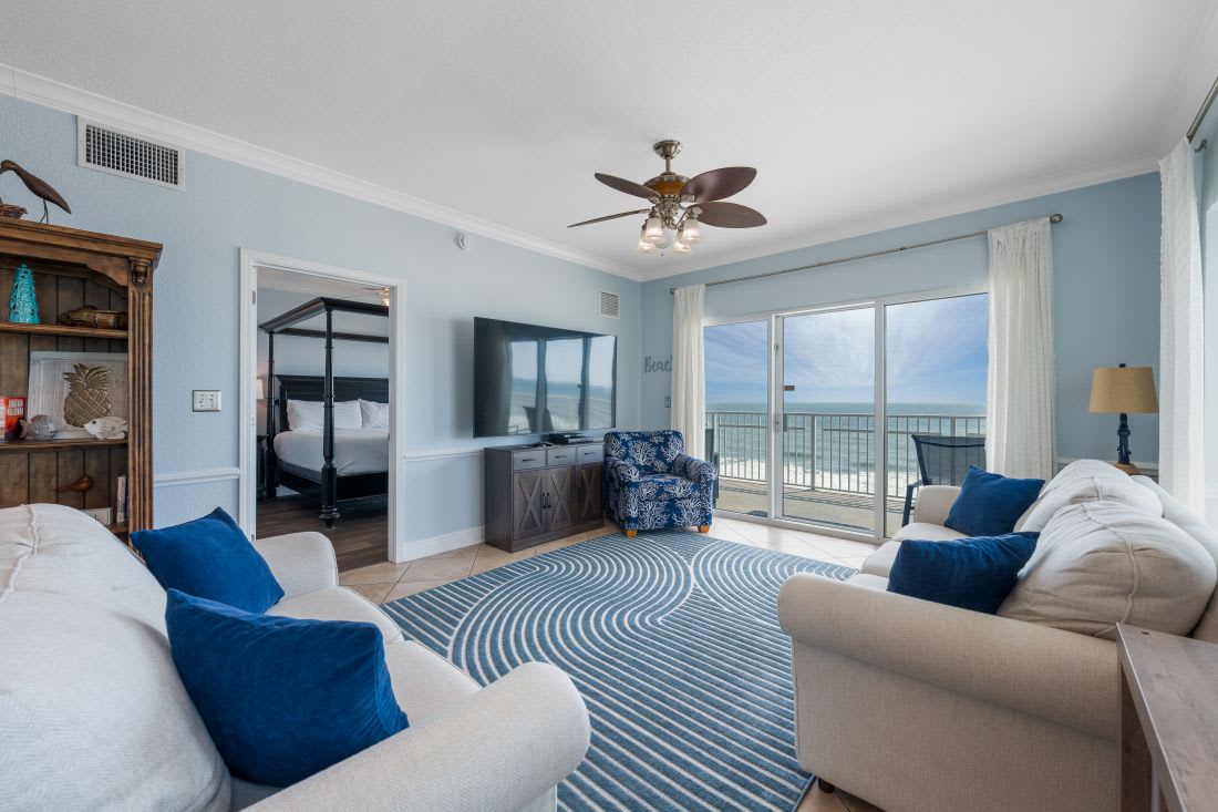 3 Crystal Shores West 208 Living Room