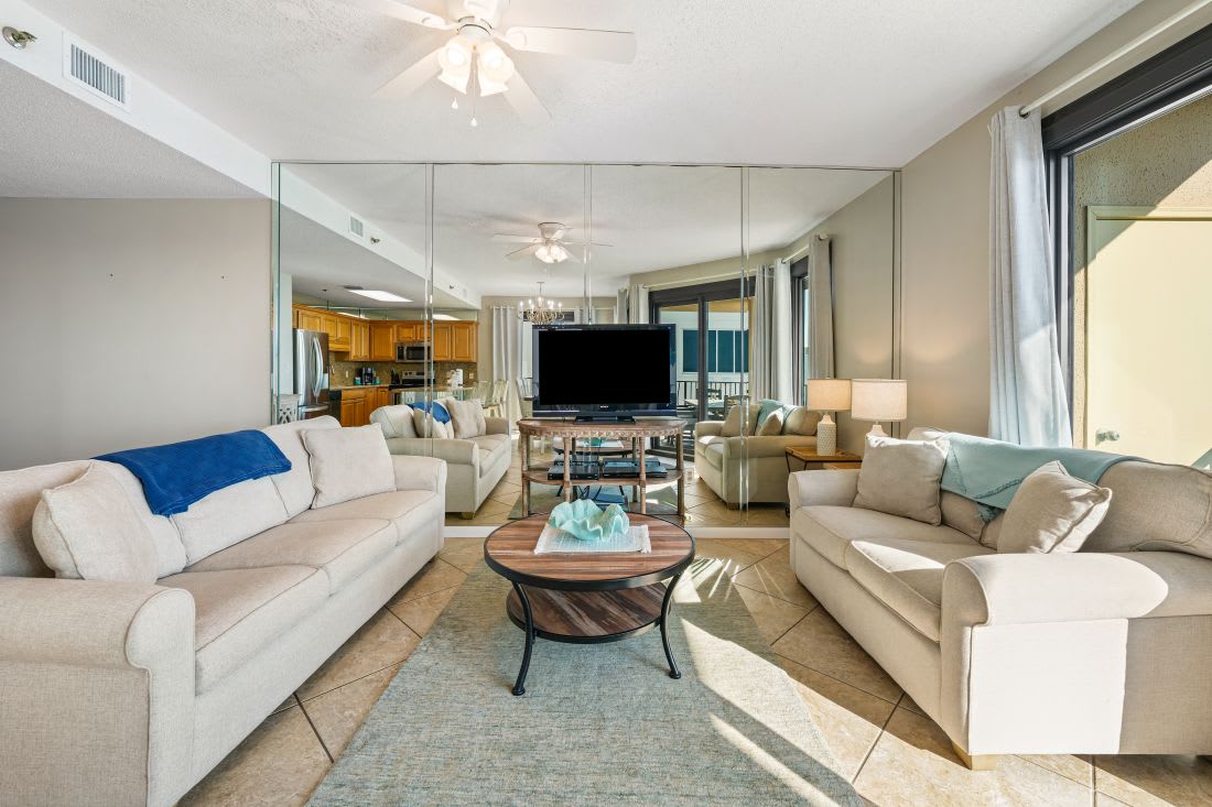 1 Phoenix East 1201 Living Room