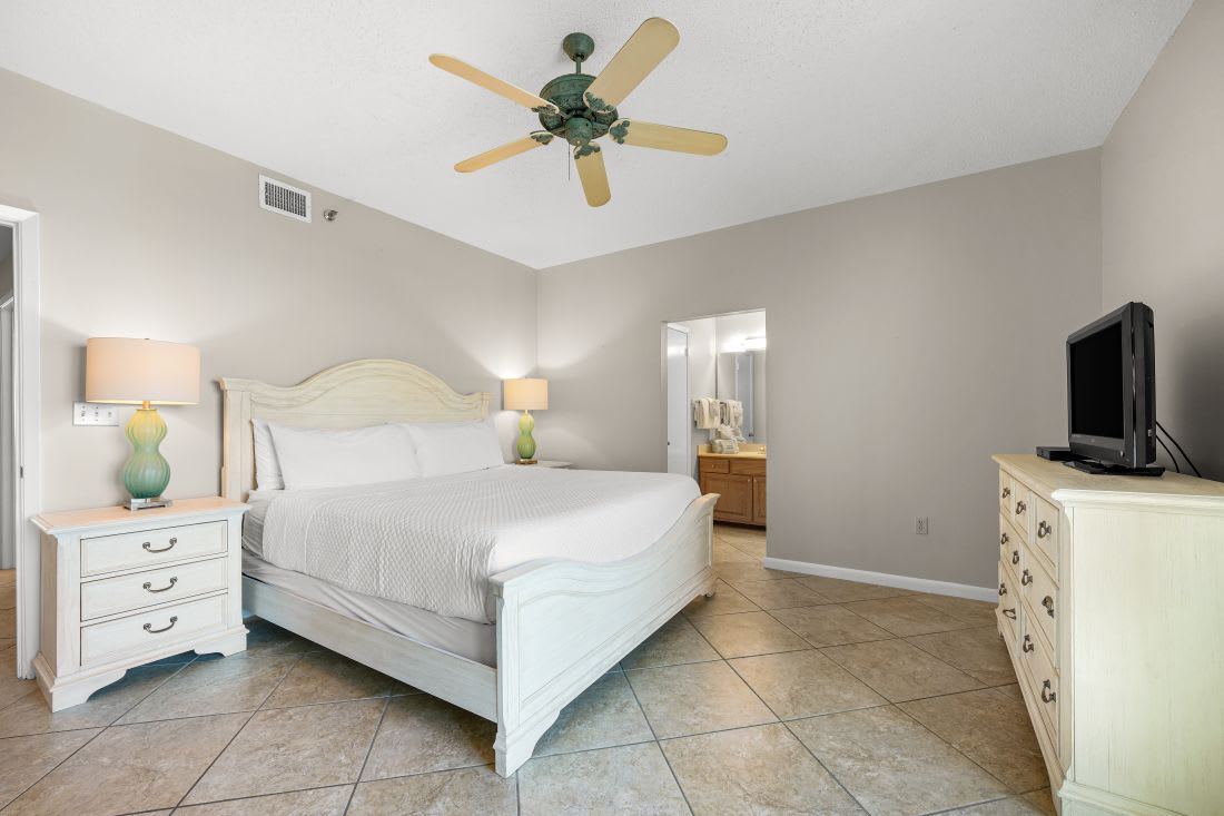 14 Phoenix East 1201 Primary Bedroom