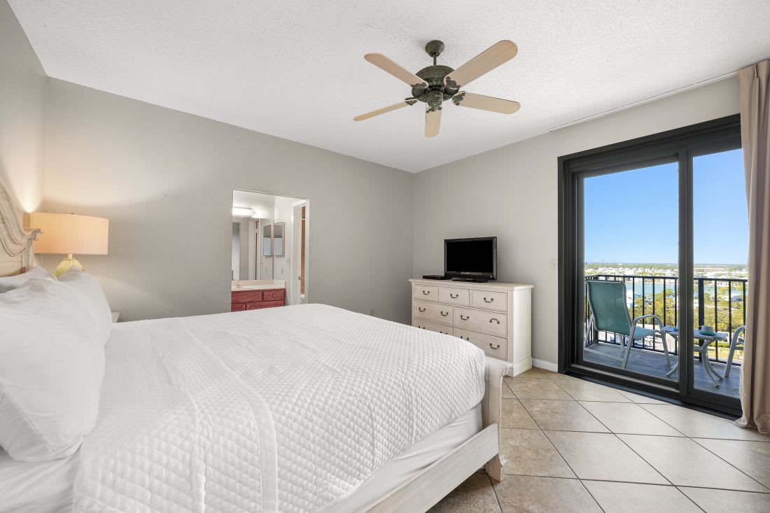 15 Phoenix East 1201 Primary Bedroom