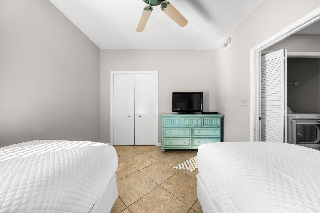 26 Phoenix East 1201 Bedroom 3