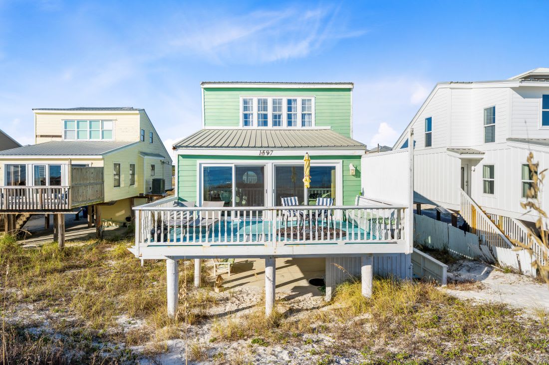 26 The Beach Shack Beachside Exterior