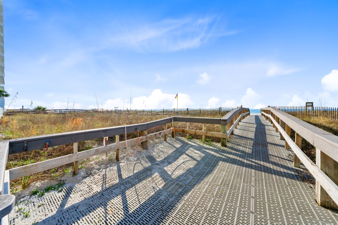 5 Lighthouse Boardwalk to Beach