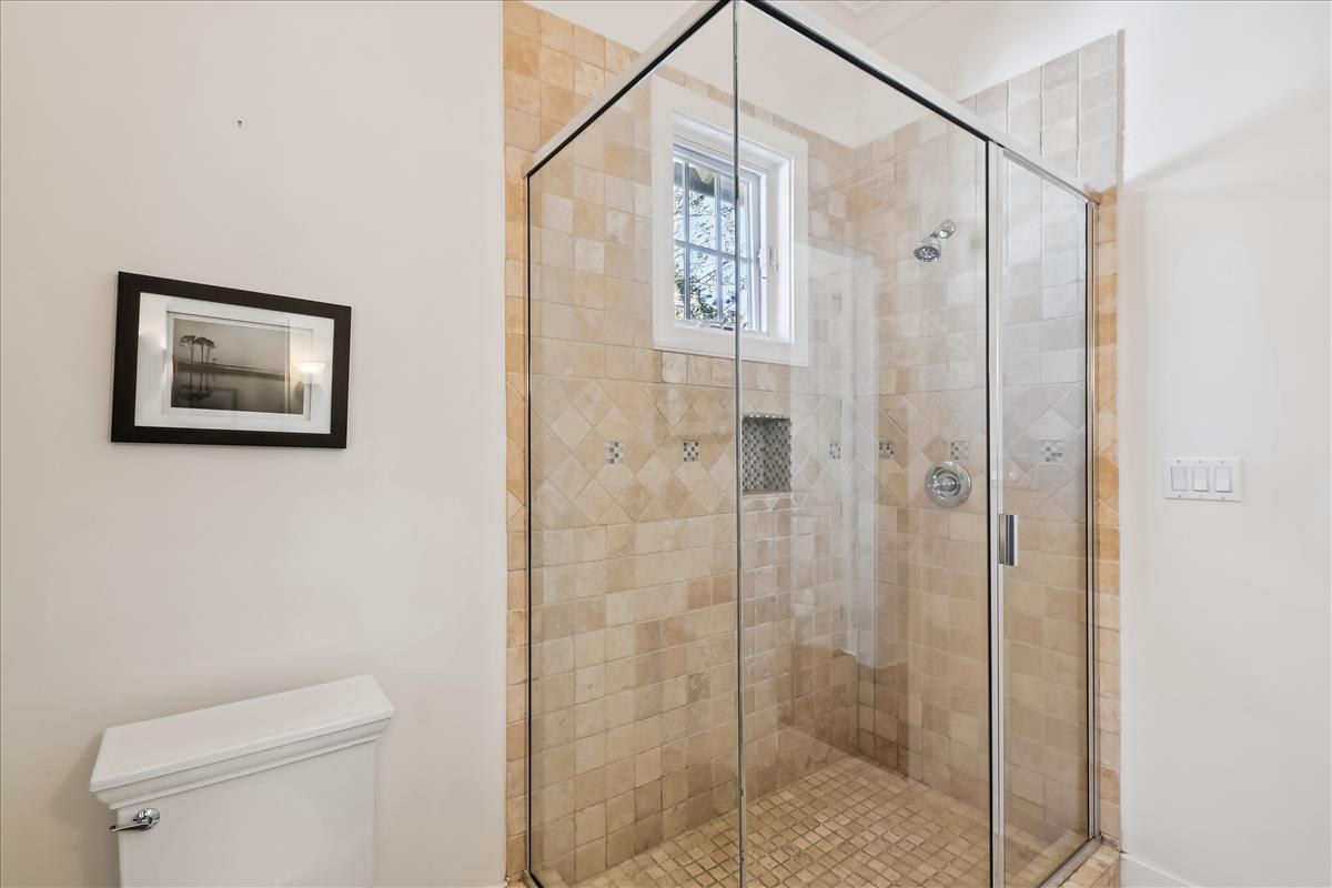 Primary King En-Suite - Walk-In Shower