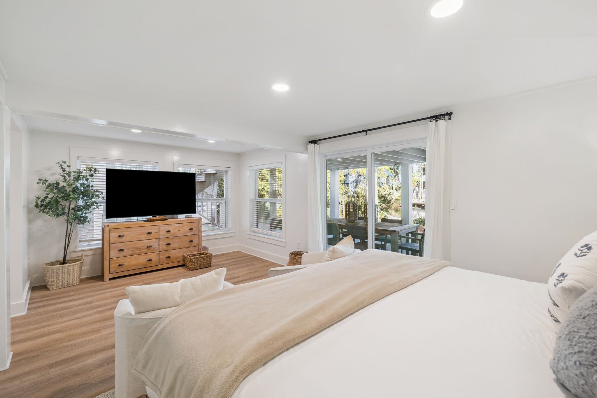 Primary King Suite - Flat-Screen TV + Patio Access