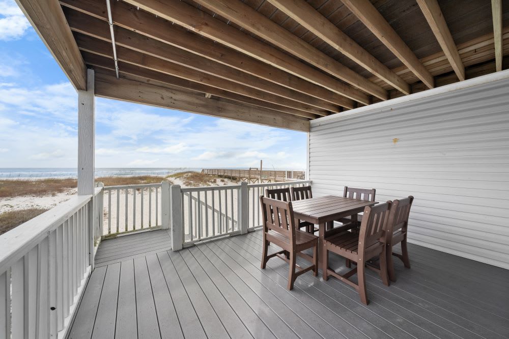 Bonhomme Richard East Private Deck Off Living Room