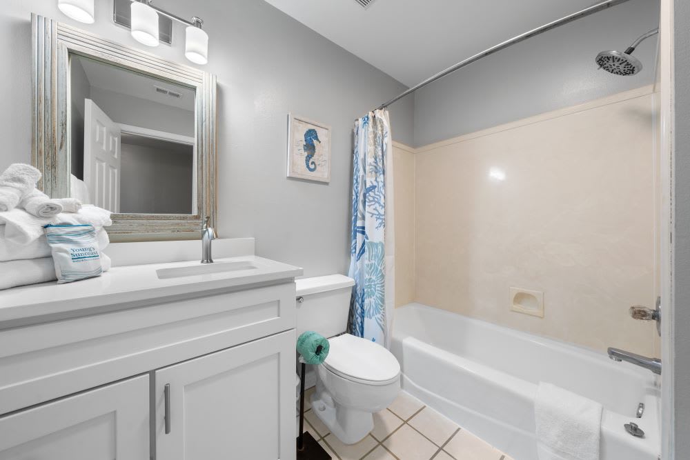 Bonhomme Richard East Bathroom 3