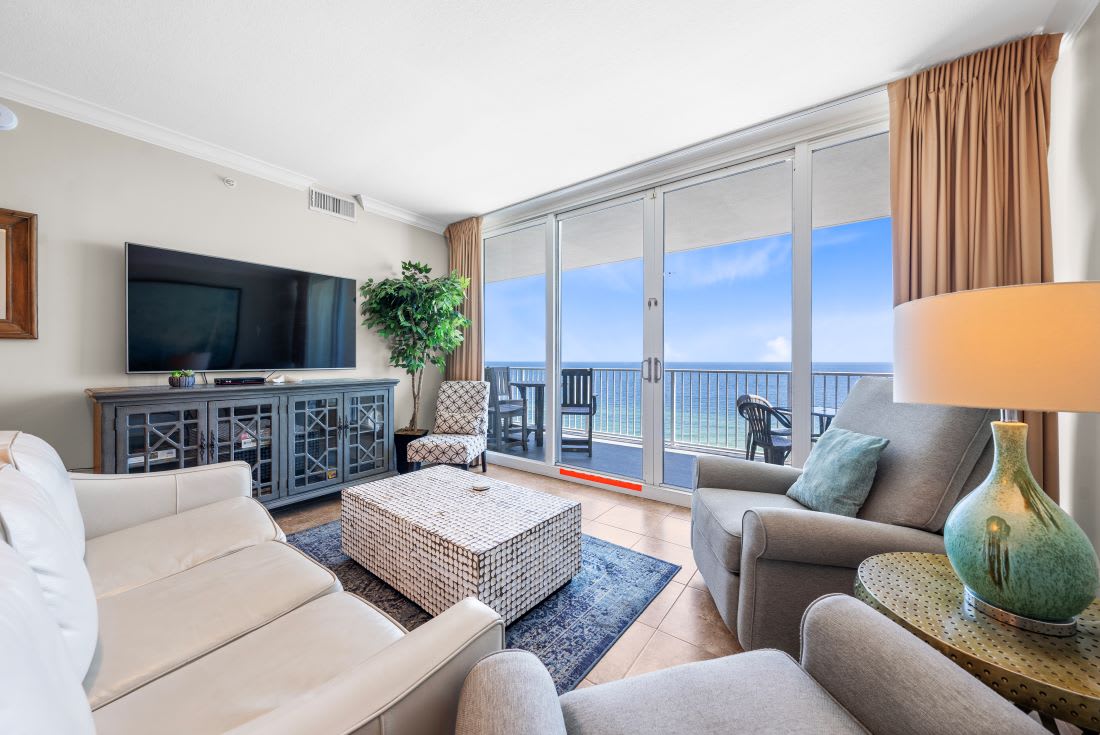 2 San Carlos 1205 Living Room